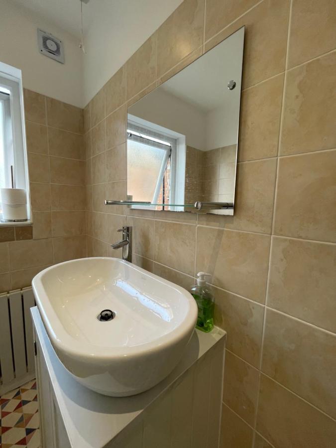 Nottingham Home Stay Kültér fotó